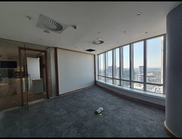 423M² OFFICE TO LET IN SANDTON CENTRAL